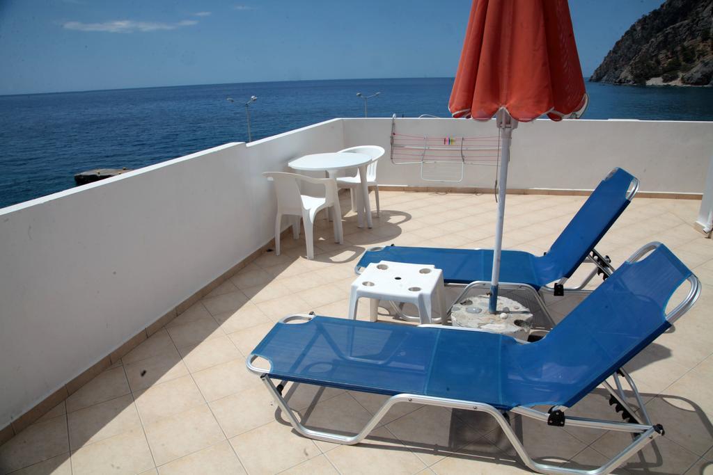 Paralia Guest House Agia Roumeli Habitación foto