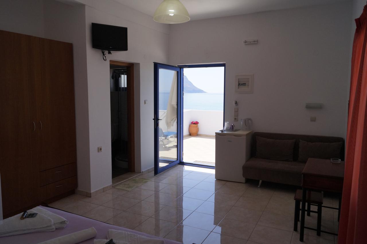 Paralia Guest House Agia Roumeli Exterior foto