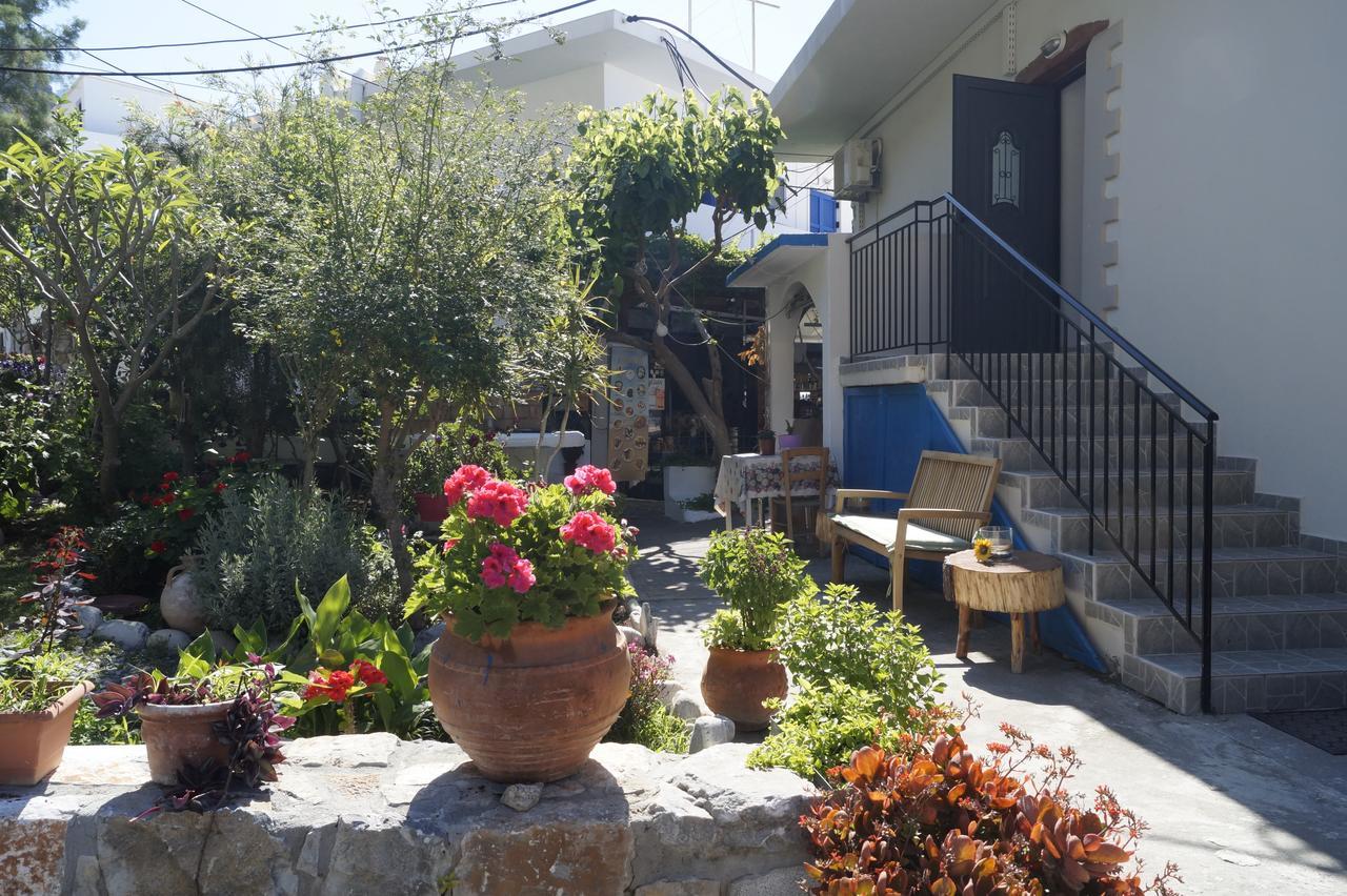 Paralia Guest House Agia Roumeli Exterior foto